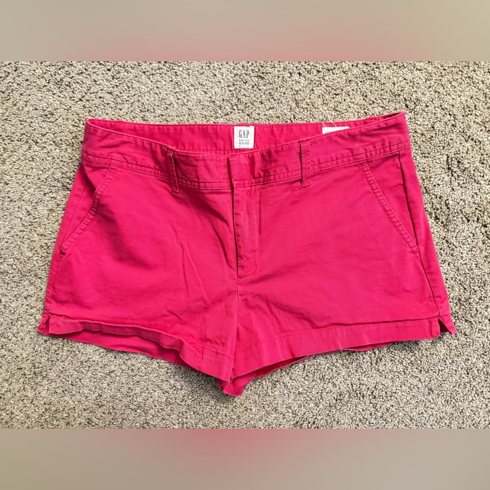 GAP Women's Vibrant Pink Shorts